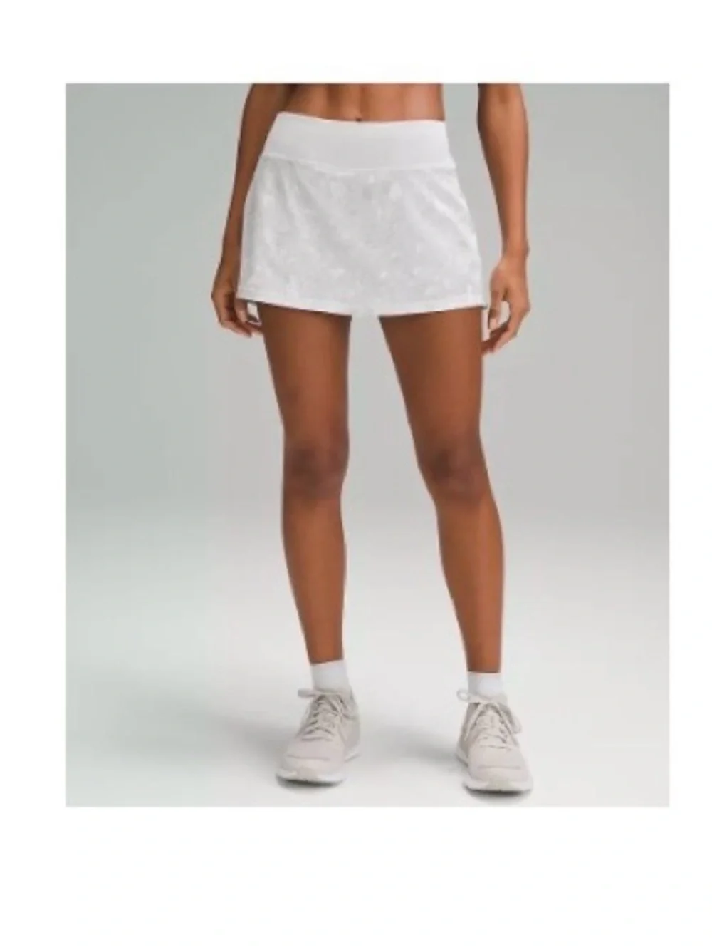 Lululemon Pace Rival Mid-Rise Skirt 4 Marble Gray White